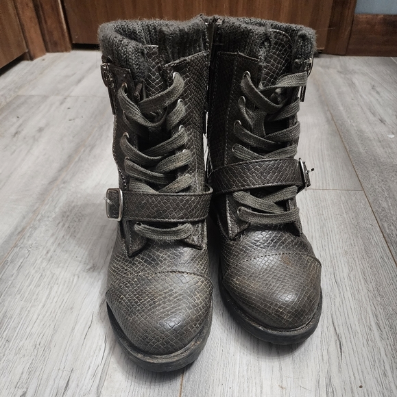 Just fab ankle boots - Picture 1 of 5